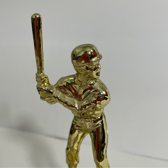 Baseball Trophy - Picture 2 of 8